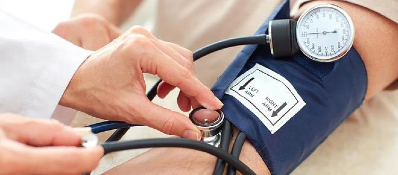 Επτά τρόποι για να μειώσετε την πίεση πριν ή παράλληλα με τα φάρμακα